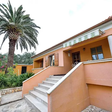 Holiday home Poljana/insel Ugljan 7467