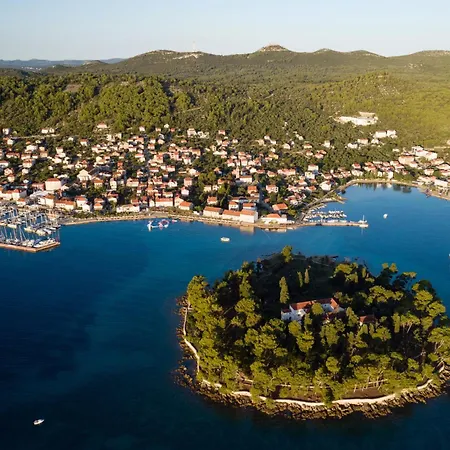 - Insel Ugljan 7467 Villa