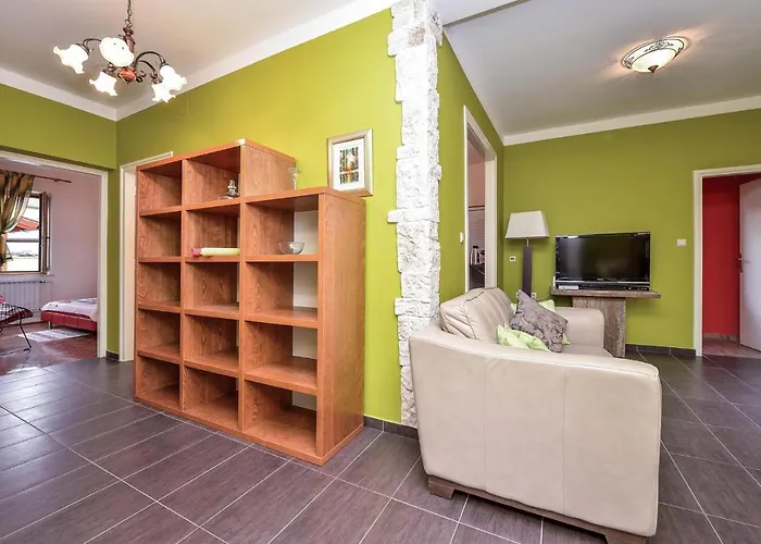 - Insel Ugljan 7467 Villa Poljana (Ugljan)