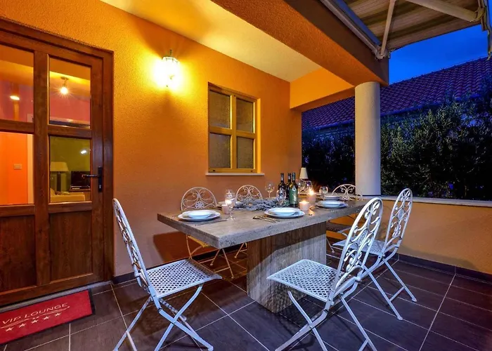 - Insel Ugljan 7467 Villa