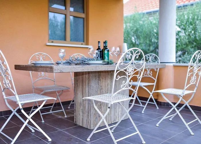 - Insel Ugljan 7467 Villa