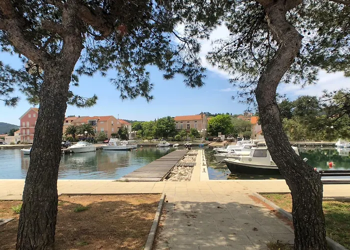 - Insel Ugljan 7467 *